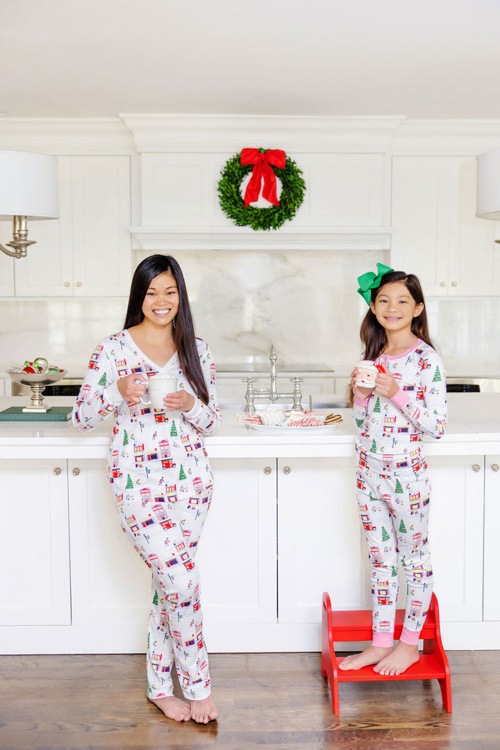 Coastal Living Lounge Set- Merry Little Main Street