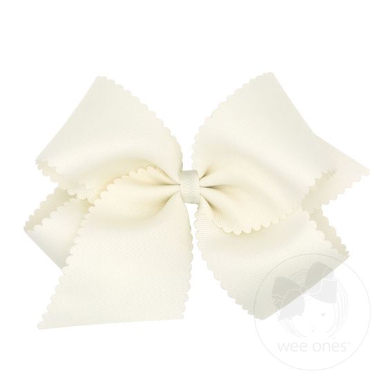 Medium Scallop Edge Bow