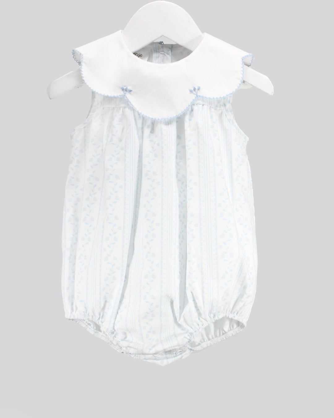 Scalloped Blue Aria Bubble