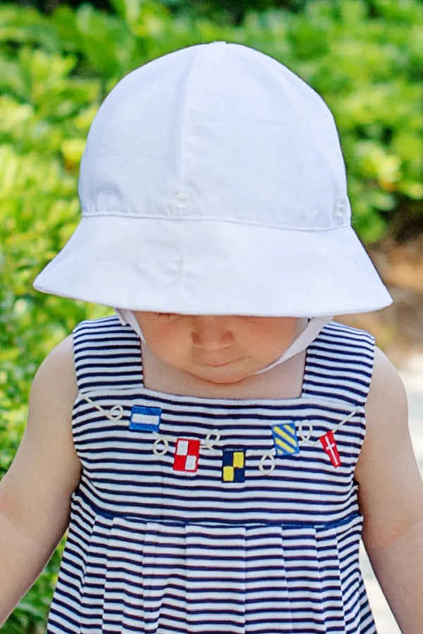 Worth Avenue White Beaufort Bucket- Broadcloth