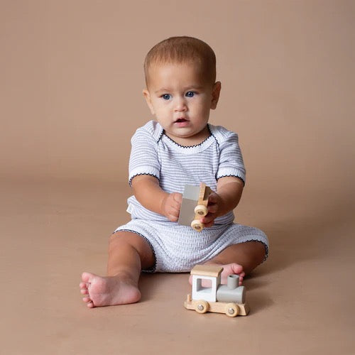 Paty Knit Short Sleeve Baby Bodysuit – Classic Lap Shoulder Onesie