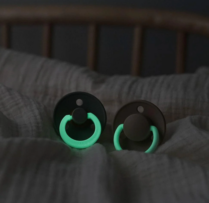 Colour GLOW Pacifiers 2 Pack