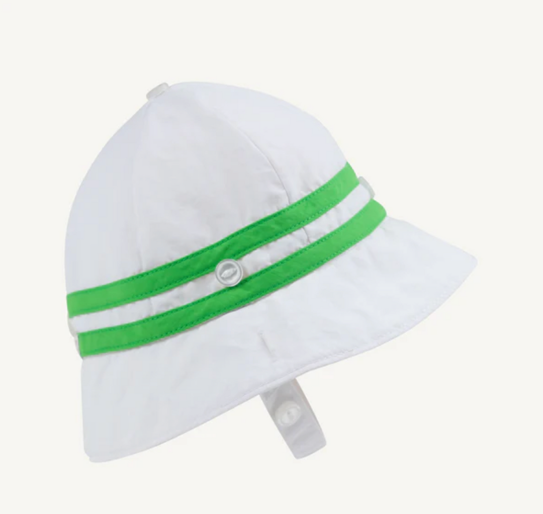 Henry's Boating Bucket- Worth Avenue White with Grafton Green (UPF 35+)
