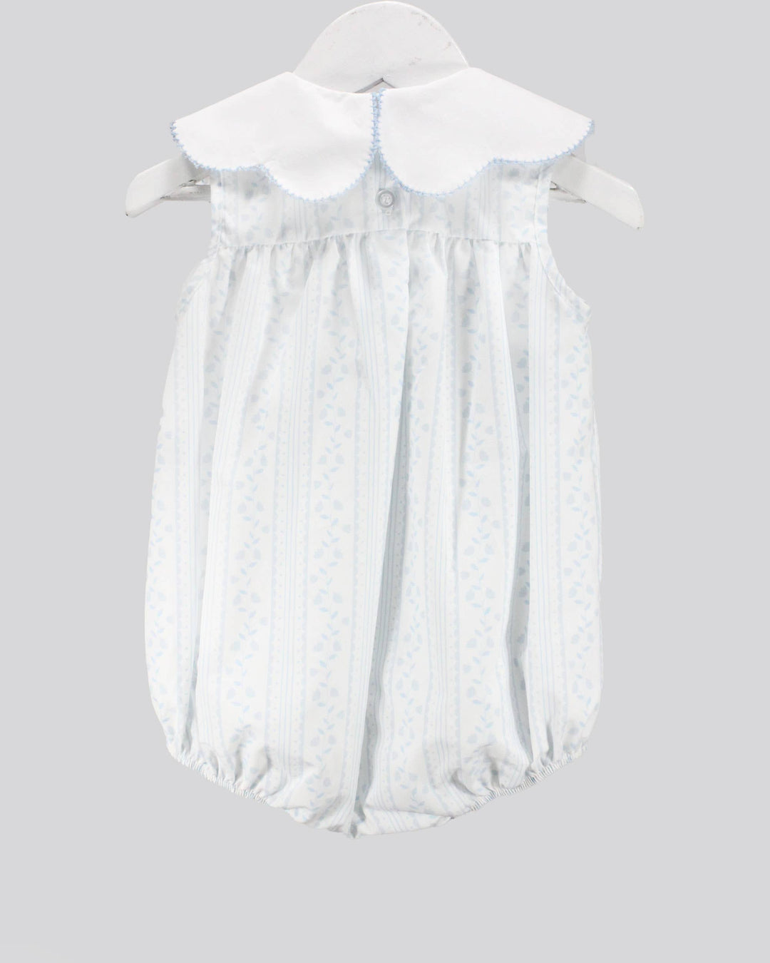 Scalloped Blue Aria Bubble